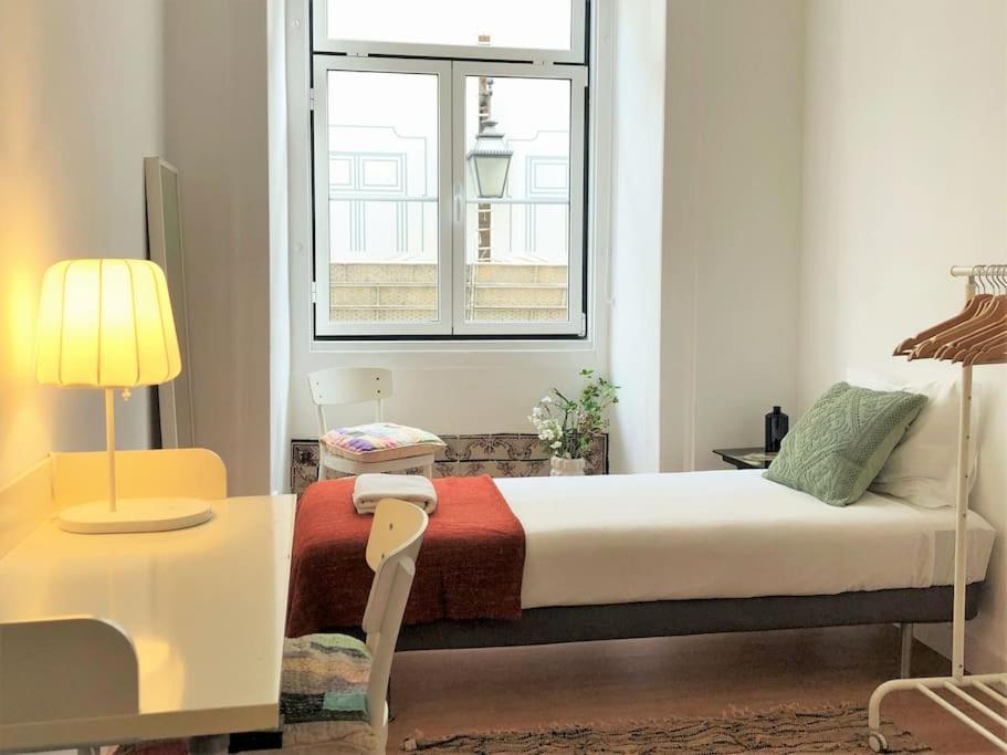 Apartment Sj1d+e Heart Of Baixa New A/c Spacious 2 Apts 5br2ba Lissabon