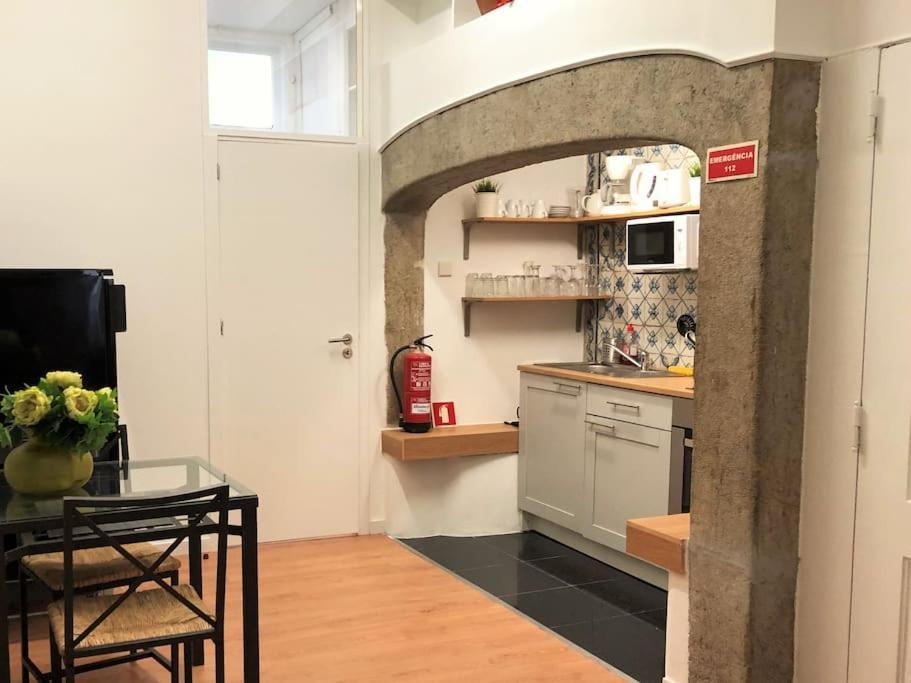 Sj1d+e Heart Of Baixa New A/c Spacious 2 Apts 5br2ba Apartment Lissabon