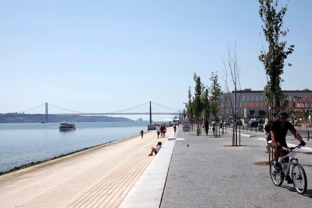 Apartment Sj1d+e Heart Of Baixa New A/c Spacious 2 Apts 5br2ba *