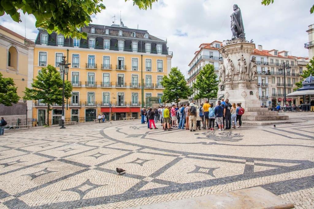 Apartment Sj1d+e Heart Of Baixa New A/c Spacious 2 Apts 5br2ba