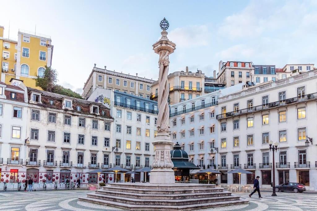 Apartment Sj1d+e Heart Of Baixa New A/c Spacious 2 Apts 5br2ba