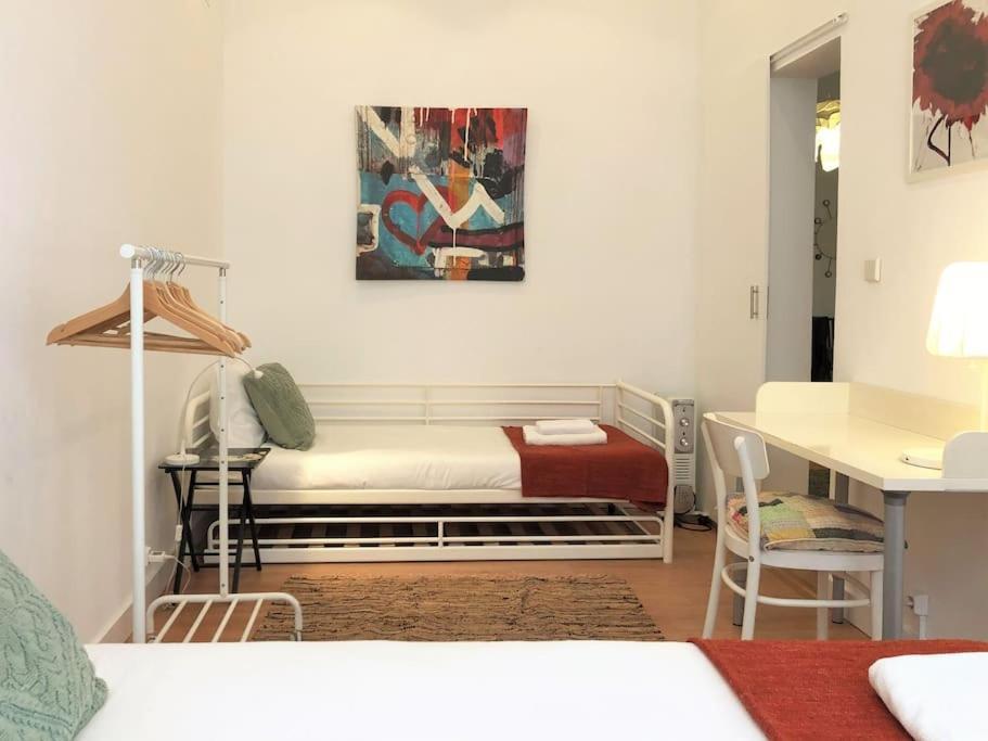 Sj1d+e Heart Of Baixa New A/c Spacious 2 Apts 5br2ba Lissabon